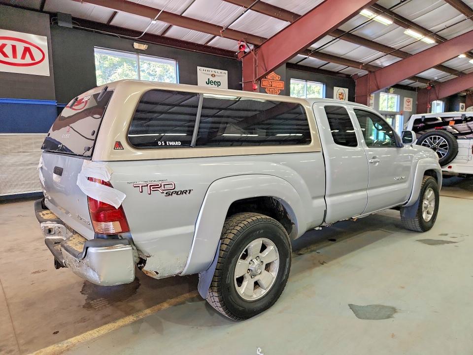 2006 Toyota Tacoma მანქანა იყიდება აუქციონზე, vin: 5TEUU42N36Z150957        , აუქციონის ნომერი: 69203536