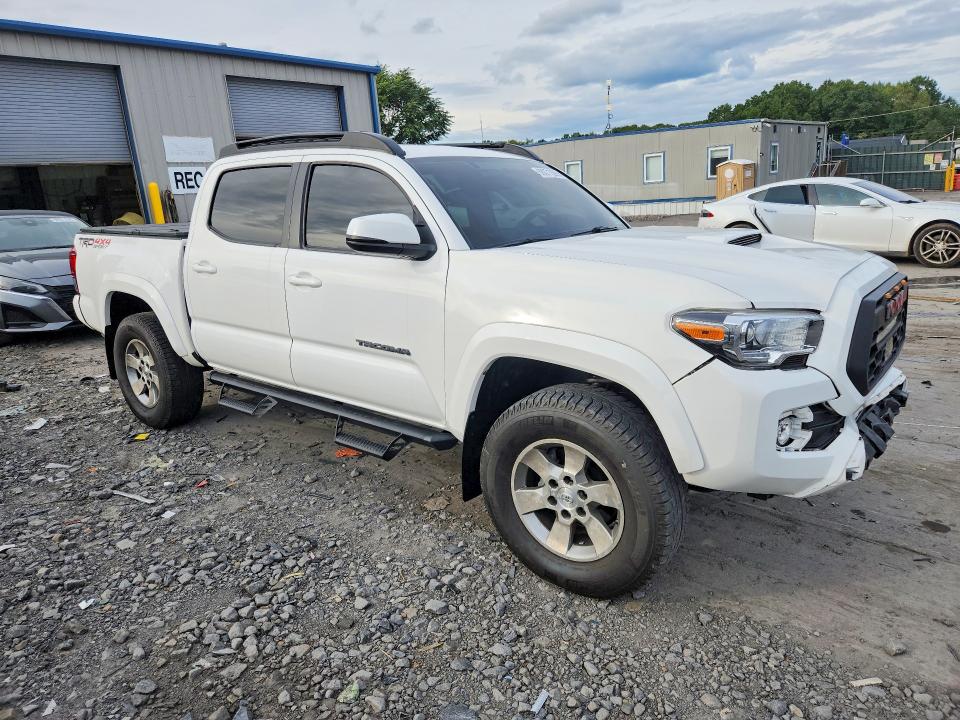 68071096 :رقم المزاد ، 3TMCZ5AN0HM093833 vin ، 2017 Toyota Tacoma مزاد بيع