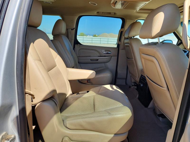2013 Cadillac Escalade მანქანა იყიდება აუქციონზე, vin: 1GYS4JEF4DR200598, აუქციონის ნომერი: 65962186
