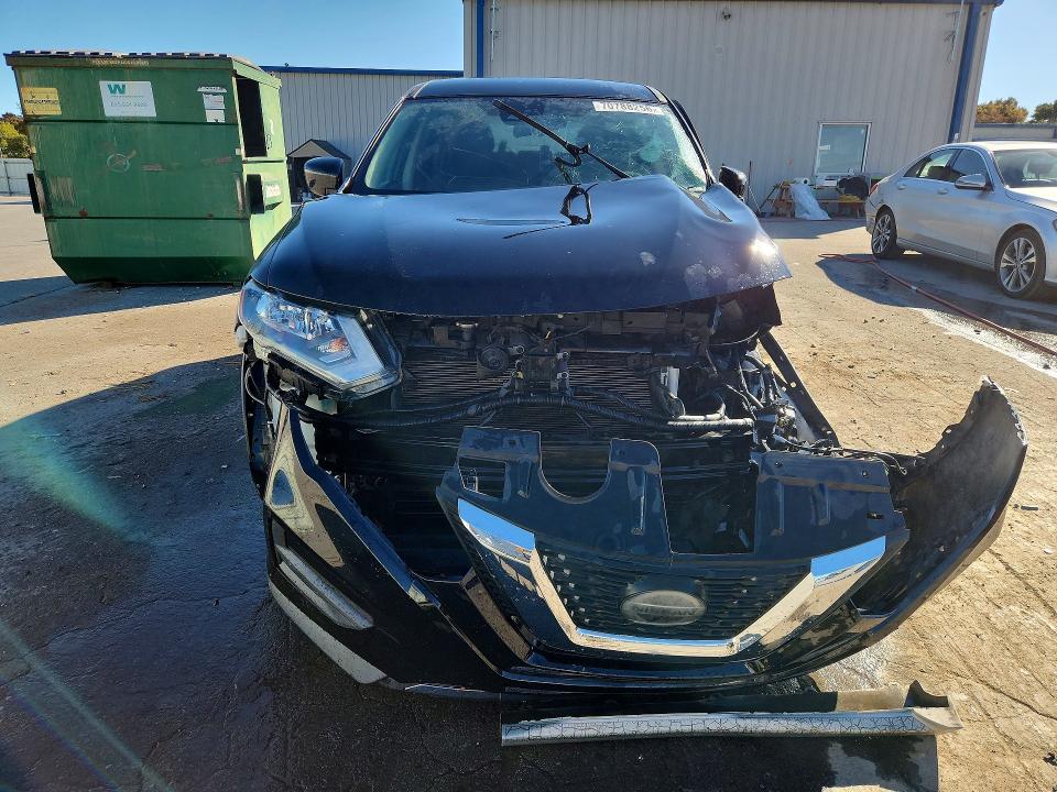 70788256 :رقم المزاد ، 5N1AT2MT8KC812879 vin ، 2019 Nissan Rogue مزاد بيع