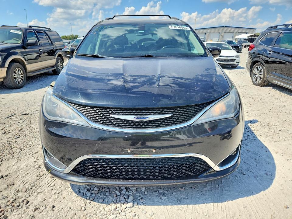 Продажа на аукционе авто 2019 Chrysler Pacifica, vin: 2C4RC1BG9KR704799, номер лота: 67618566