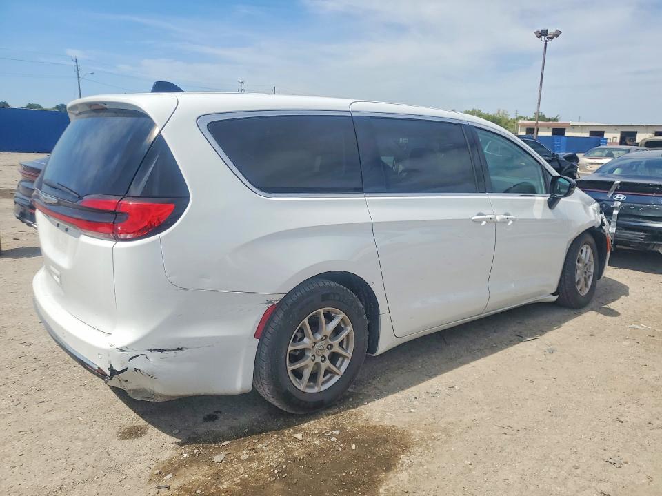 68750256 :رقم المزاد ، 2C4RC1BGXRR116517 vin ، 2024 Chrysler Pacifica مزاد بيع