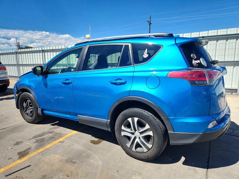 2017 Toyota Rav4 მანქანა იყიდება აუქციონზე, vin: JTMZFREV2HJ124145, აუქციონის ნომერი: 67508666
