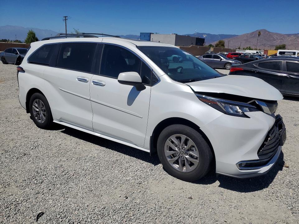 Продажа на аукционе авто 2022 Toyota Sienna, vin: 5TDYRKEC2NS092398, номер лота: 67546086