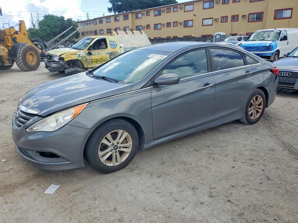 2014 Hyundai Sonata მანქანა იყიდება აუქციონზე, vin: 5NPEB4AC6EH867008, აუქციონის ნომერი: 68841566