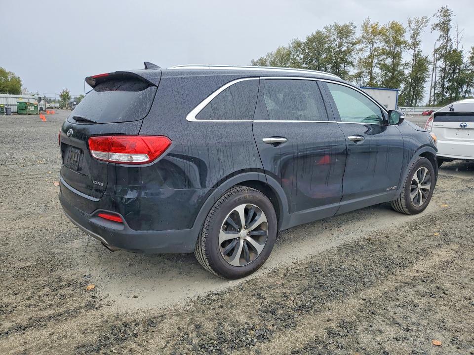 66903706 :رقم المزاد ، 5XYPHDA56HG312516 vin ، 2017 Kia Sorento مزاد بيع