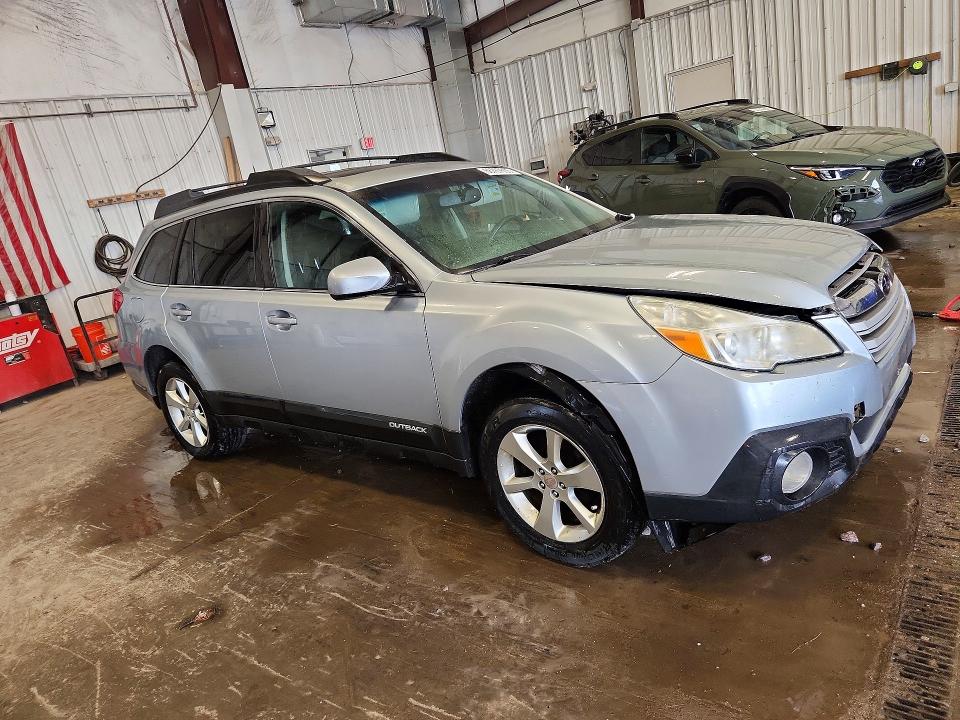 68787606 :رقم المزاد ، 4S4BRBGCXD3301160 vin ، 2013 Subaru Outback مزاد بيع