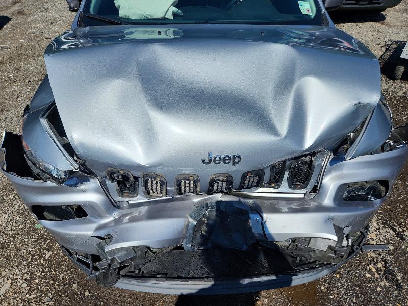 67814796 :رقم المزاد ، 1C4PJLCB2EW162839 vin ، 2014 Jeep Cherokee مزاد بيع