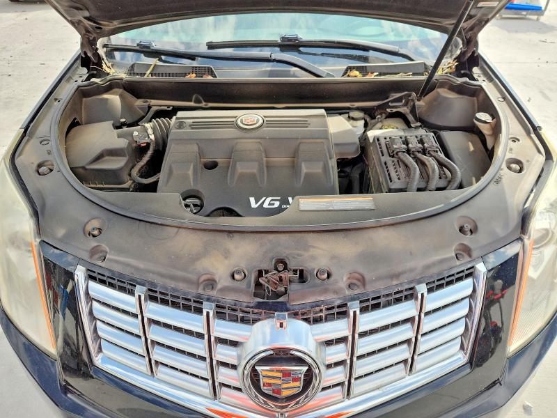 67867116 :رقم المزاد ، 3GYFNCE3XFS561270 vin ، 2015 Cadillac Srx مزاد بيع