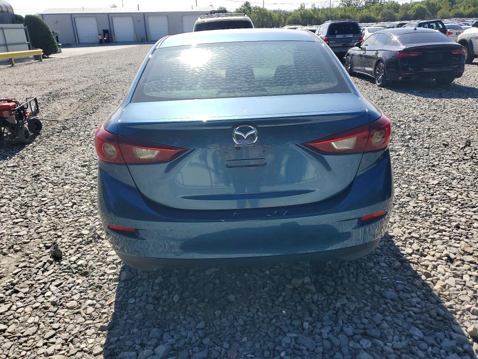 67332326 :رقم المزاد ، 3MZBN1V38JM252142 vin ، 2018 Mazda 3 مزاد بيع