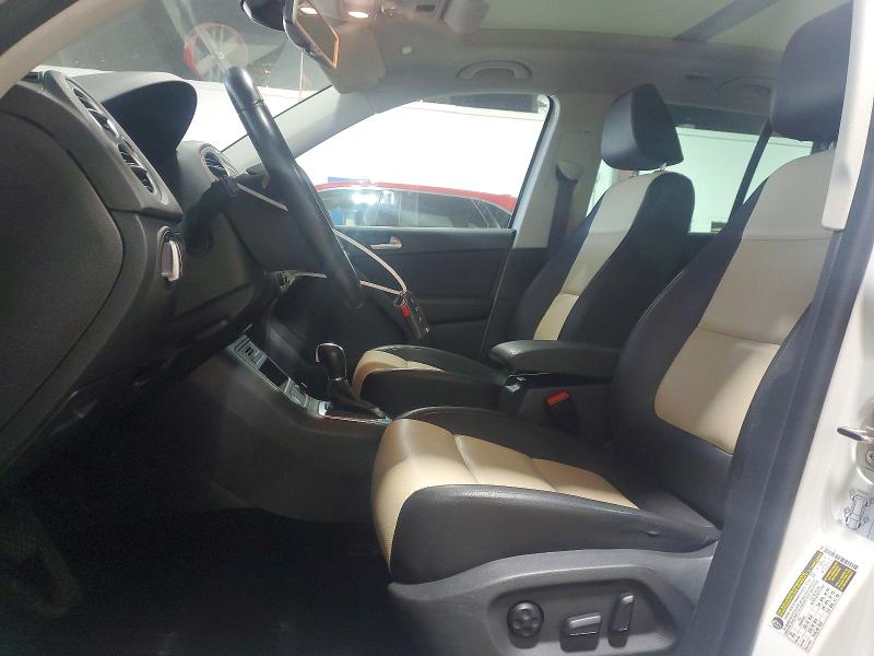 70174386 :رقم المزاد ، WVGBV7AX4GW583822 vin ، 2016 Volkswagen Tiguan مزاد بيع