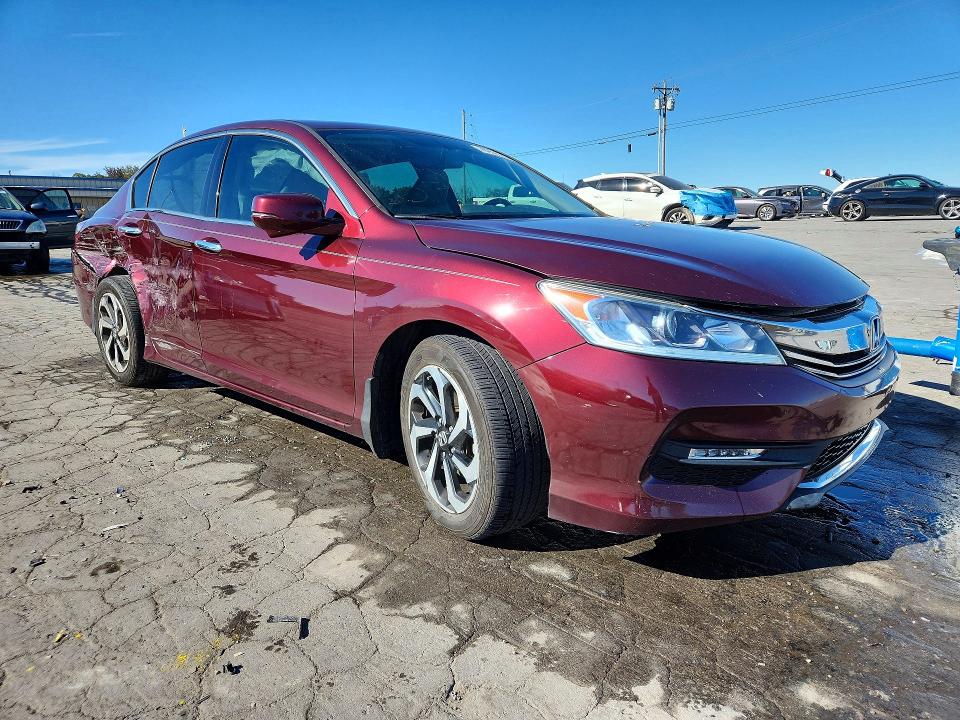 Продажа на аукционе авто 2017 Honda Accord, vin: 1HGCR3F80HA010987, номер лота: 70953586