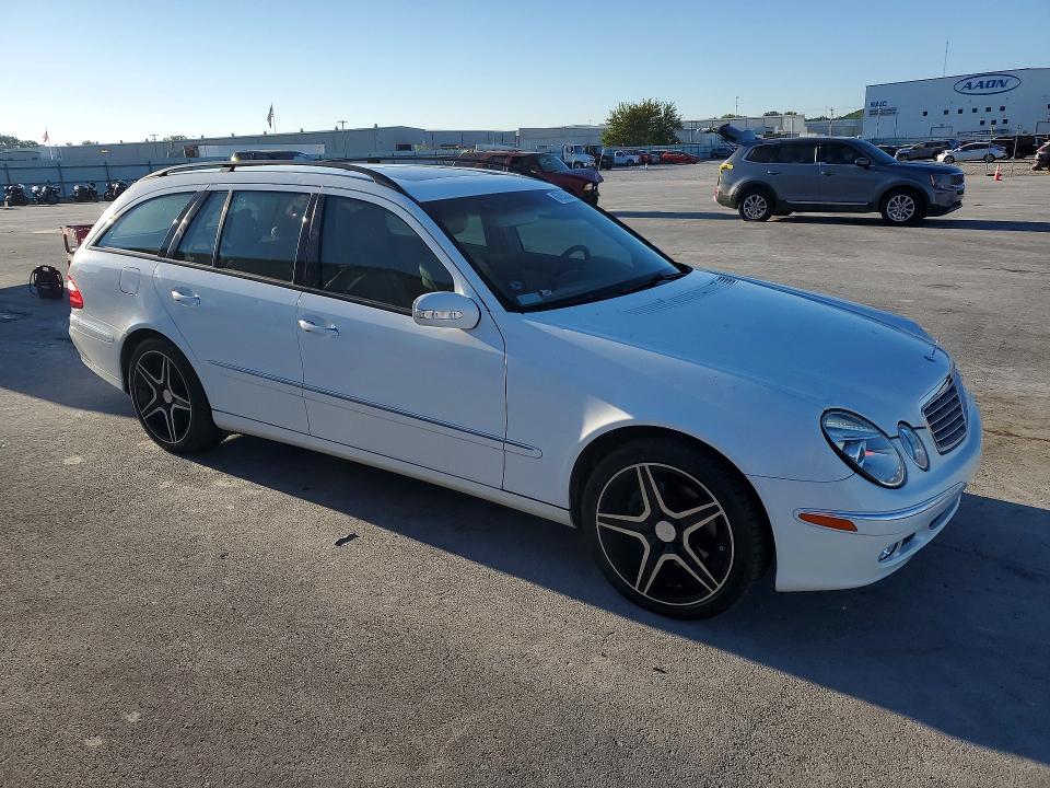 67852686 :رقم المزاد ، WDBUH82J24X162044 vin ، 2004 Mercedes-benz E مزاد بيع