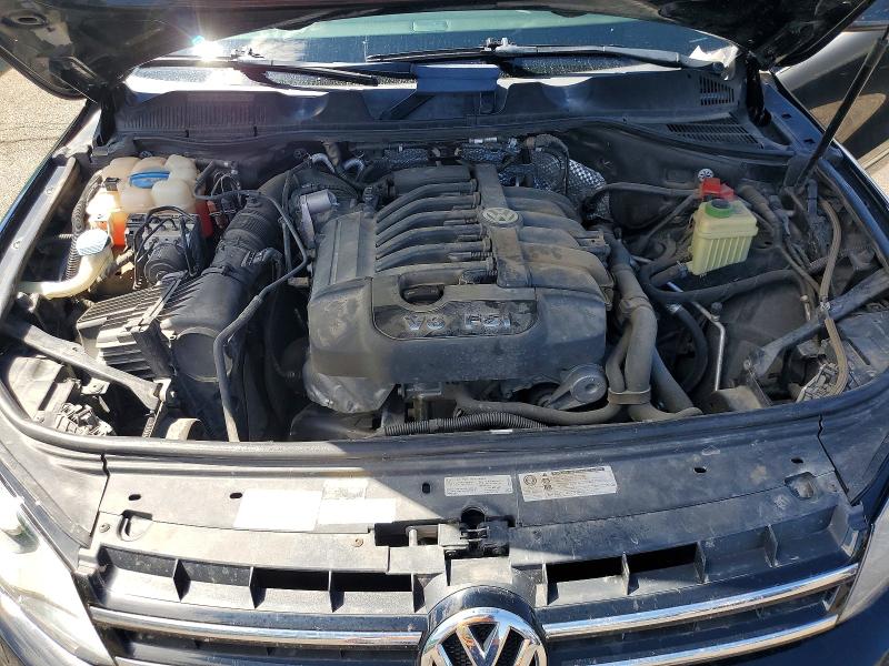 67087486 :رقم المزاد ، WVGEF9BP2DD013345 vin ، 2013 Volkswagen Touareg مزاد بيع