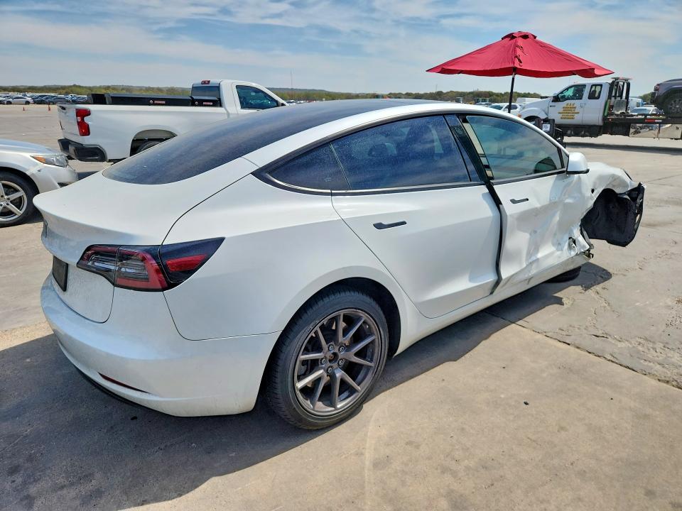 69983606 :رقم المزاد ، 5YJ3E1EA7PF402597 vin ، 2023 Tesla Model 3 مزاد بيع