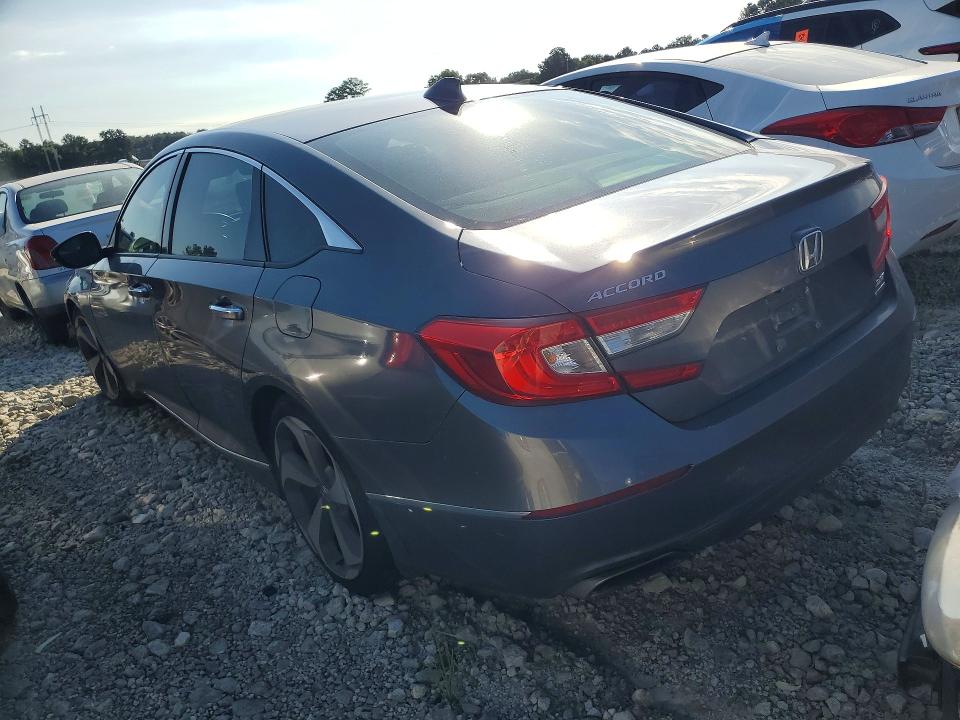 2018 Honda Accord მანქანა იყიდება აუქციონზე, vin: 1HGCV2F98JA027637, აუქციონის ნომერი: 67537076