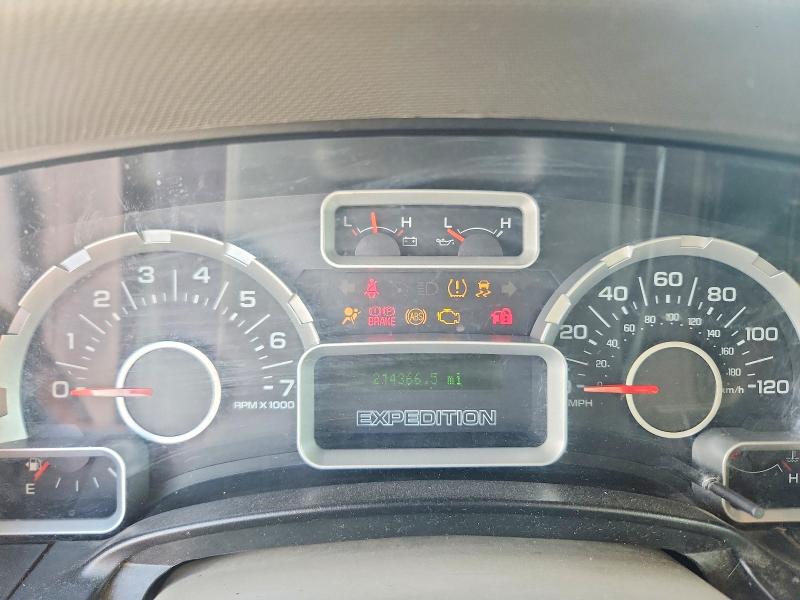 2010 Ford Expedition მანქანა იყიდება აუქციონზე, vin: 1FMJU1G52AEB58744, აუქციონის ნომერი: 70556866