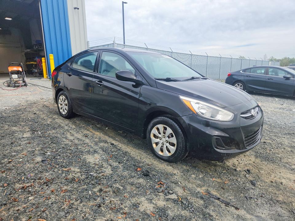 69071456 :رقم المزاد ، KMHCT4AE2FU806411 vin ، 2015 Hyundai Accent مزاد بيع