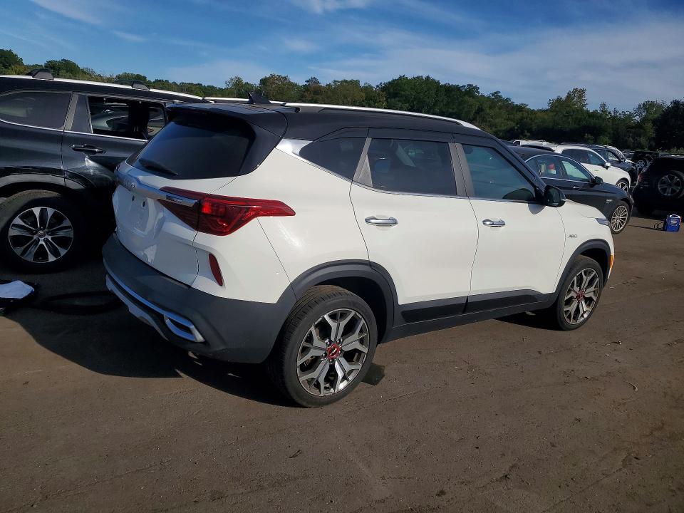69034066 :رقم المزاد ، KNDETCA23N7343656 vin ، 2022 Kia Seltos مزاد بيع