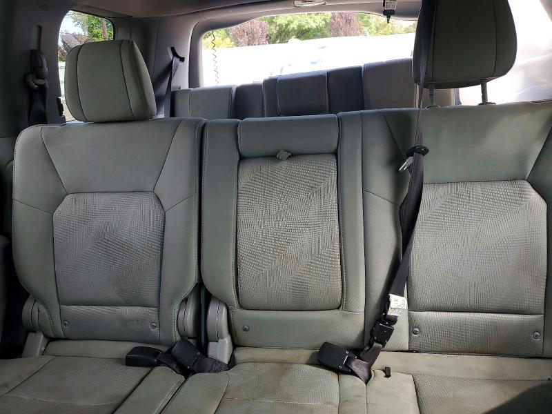 68941816 :رقم المزاد ، 5FNYF4H24CB002595 vin ، 2012 Honda Pilot مزاد بيع