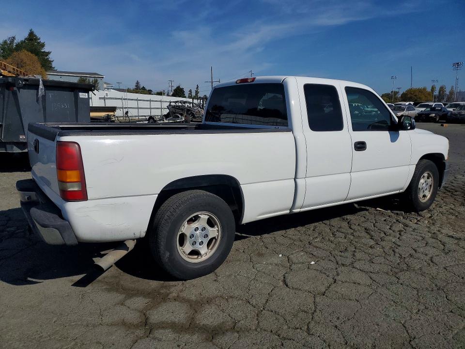 70517956 :رقم المزاد ، 1GCEC19T4YZ283039 vin ، 2000 Chevrolet Silverado مزاد بيع