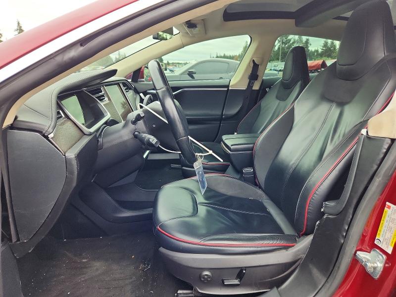 70708376 :رقم المزاد ، 5YJSA1DP9CFS00318 vin ، 2012 Tesla Model S مزاد بيع