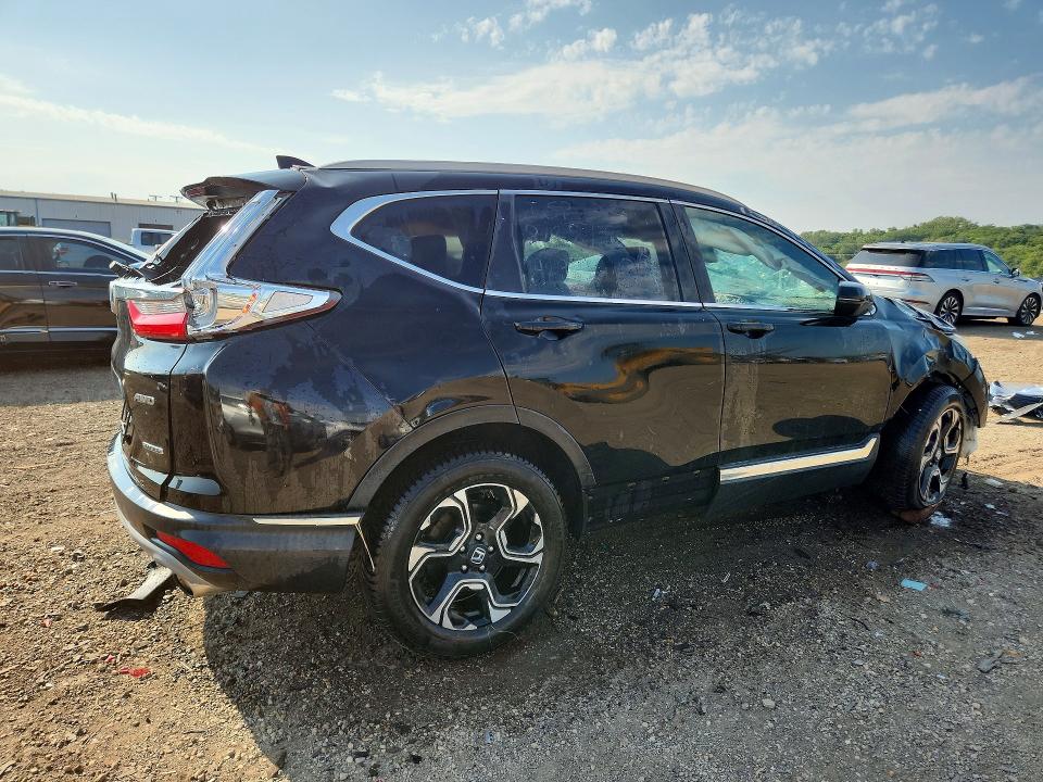 Продаж на аукціоні авто 2018 Honda Cr-v, vin: 7FARW2H99JE032683, номер лоту: 67460306