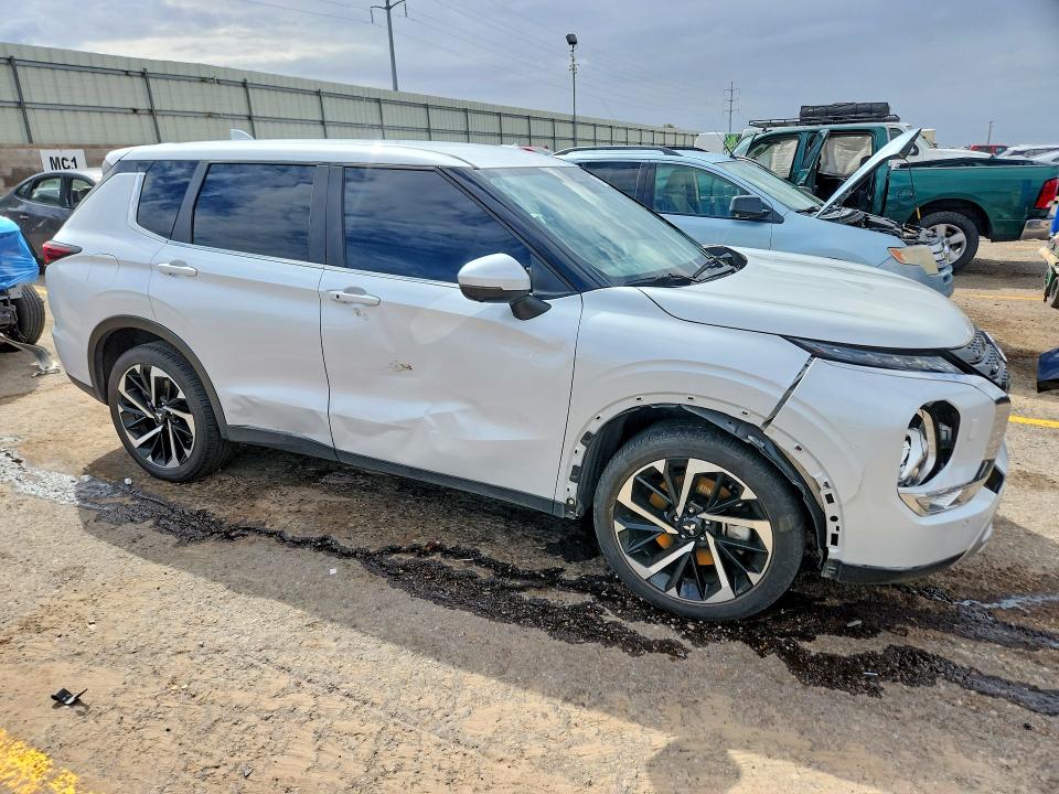 2024 Mitsubishi Outlander მანქანა იყიდება აუქციონზე, vin: JA4J4VA87RZ053971, აუქციონის ნომერი: 69033856