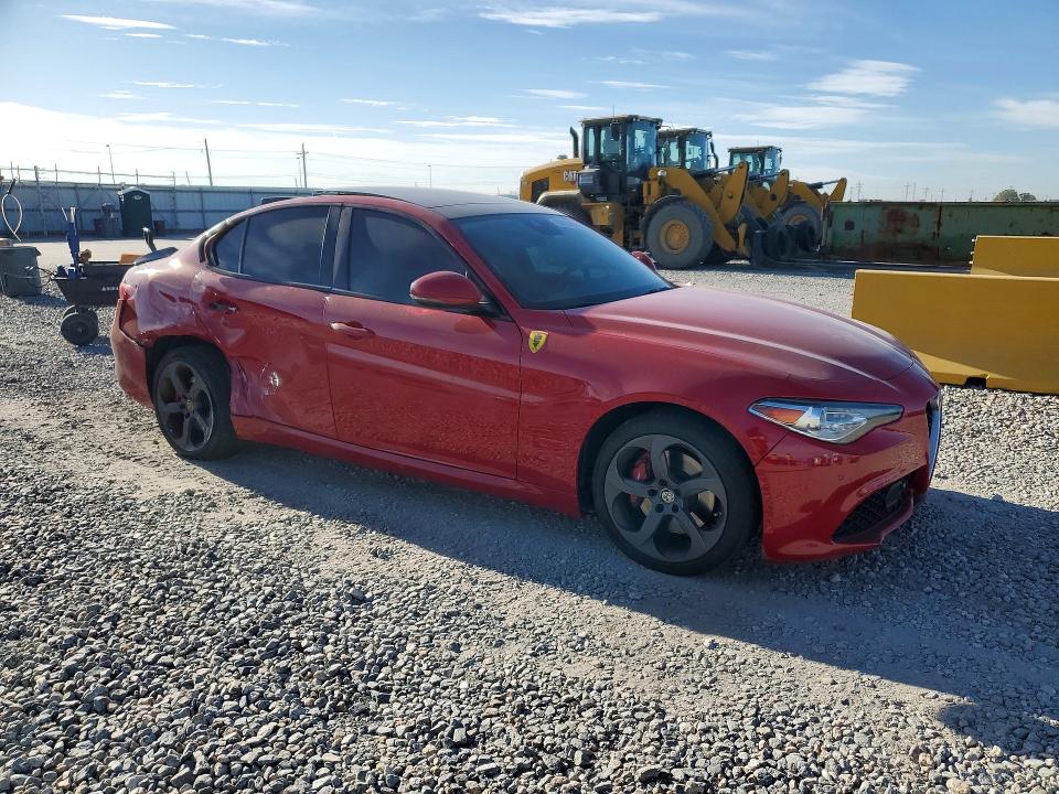 2017 Alfa Romeo Giulia მანქანა იყიდება აუქციონზე, vin: ZARFAEDN0H7558501, აუქციონის ნომერი: 69090806