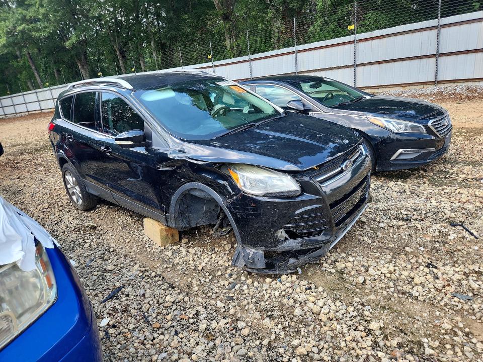 2014 Ford Escape მანქანა იყიდება აუქციონზე, vin: 1FMCU0J91EUD13679, აუქციონის ნომერი: 67442896