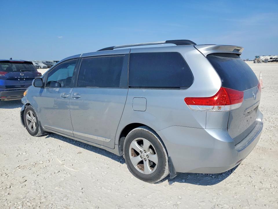 Продаж на аукціоні авто 2011 Toyota Sienna, vin: 5TDKK3DC7BS149255, номер лоту: 70668536
