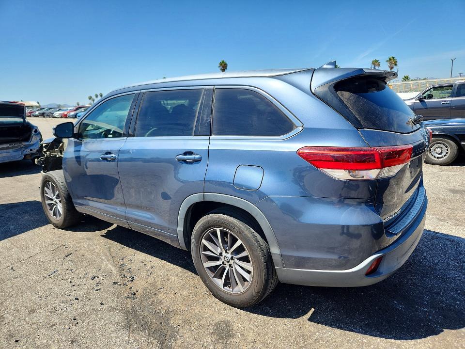 67520466 :رقم المزاد ، 5TDKZRFH9HS508248 vin ، 2017 Toyota Highlander مزاد بيع