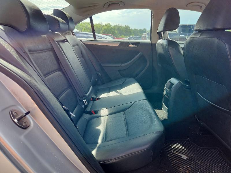 67836866 :رقم المزاد ، 3VWD07AJ6EM362305 vin ، 2014 Volkswagen Jetta مزاد بيع