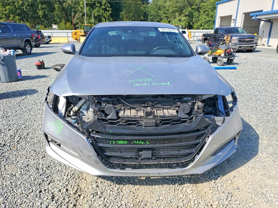 2018 Honda Accord მანქანა იყიდება აუქციონზე, vin: 1HGCV2E37JA047116, აუქციონის ნომერი: 68916076