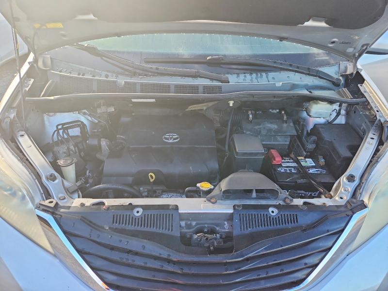 Aukcja sprzedaży 2011 Toyota Sienna, vin: 5TDKK3DC0BS082868, numer aukcji: 70357366