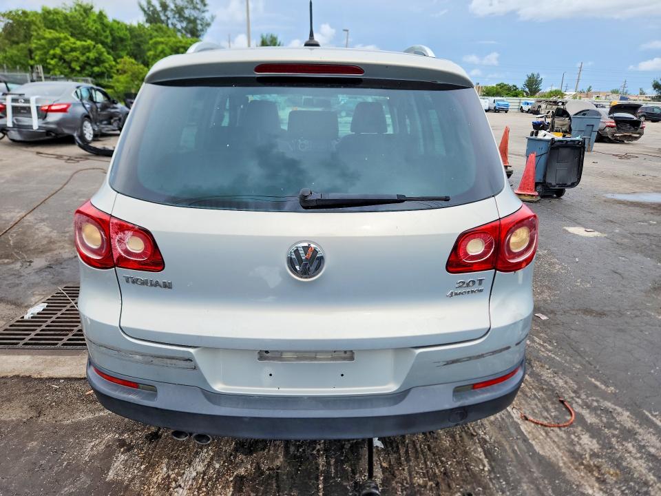 Продаж на аукціоні авто 2010 Volkswagen Tiguan, vin: WVGBV7AX9AW521775, номер лоту: 70256896