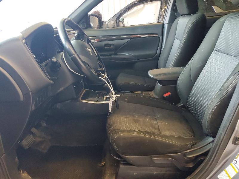 67117386 :رقم المزاد ، JA4AZ3A33JZ021081 vin ، 2018 Mitsubishi Outlander مزاد بيع