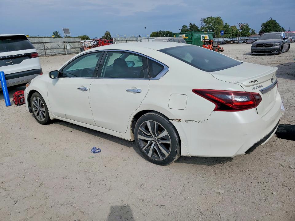 2017 Nissan Altima მანქანა იყიდება აუქციონზე, vin: 1N4AL3AP9HC264598, აუქციონის ნომერი: 71076356