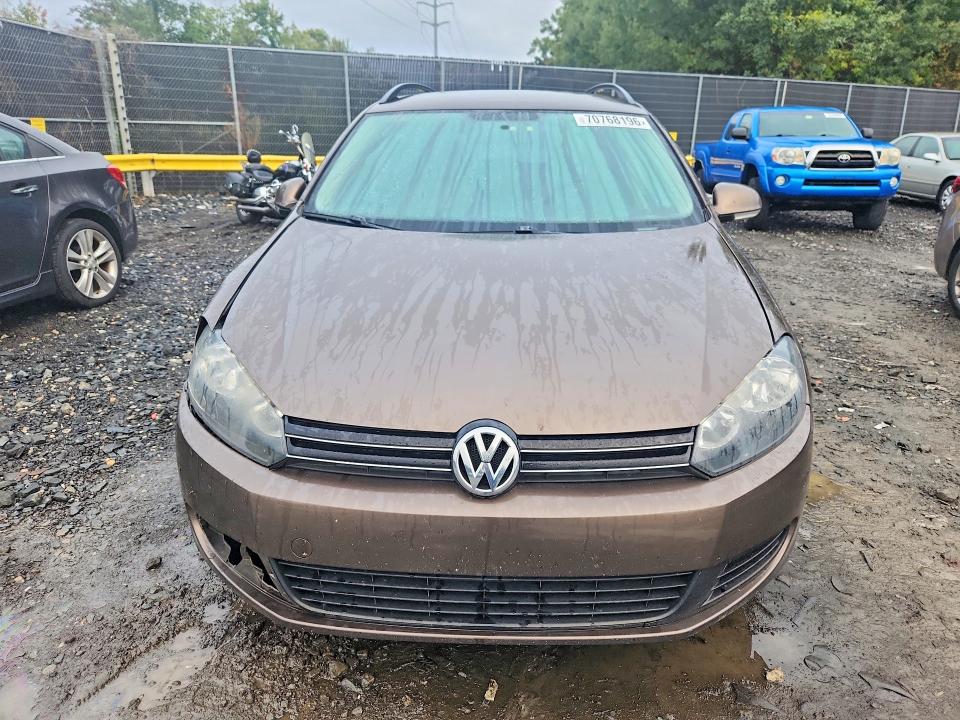 70768196 :رقم المزاد ، 3VWPL7AJ0BM644665 vin ، 2011 Volkswagen Jetta مزاد بيع