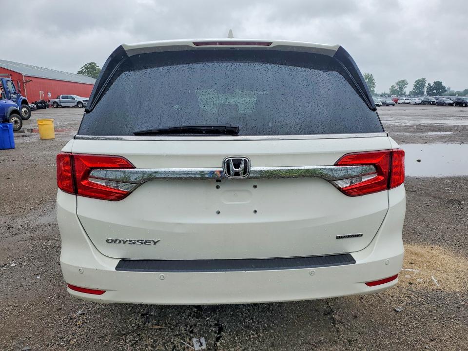 Продаж на аукціоні авто 2018 Honda Odyssey, vin: 5FNRL6H80JB506927, номер лоту: 68040966