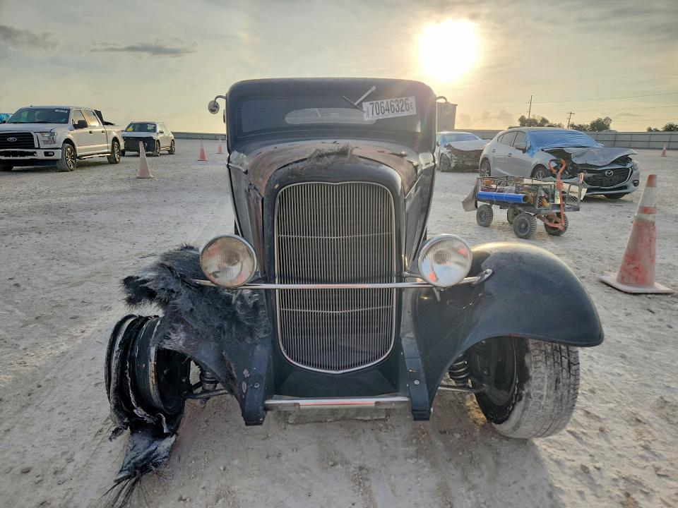 70646326 :رقم المزاد ، 181636799 vin ، 1932 Ford 2 Door Coupe مزاد بيع