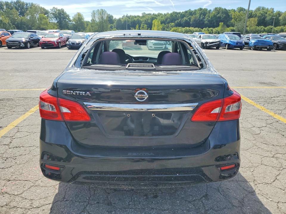 68724796 :رقم المزاد ، 3N1AB7AP1JY335619 vin ، 2018 Nissan Sentra مزاد بيع