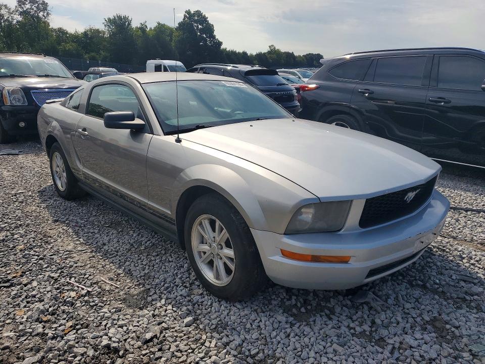 2008 Ford Mustang მანქანა იყიდება აუქციონზე, vin: 1ZVHT80N285198872, აუქციონის ნომერი: 65964196