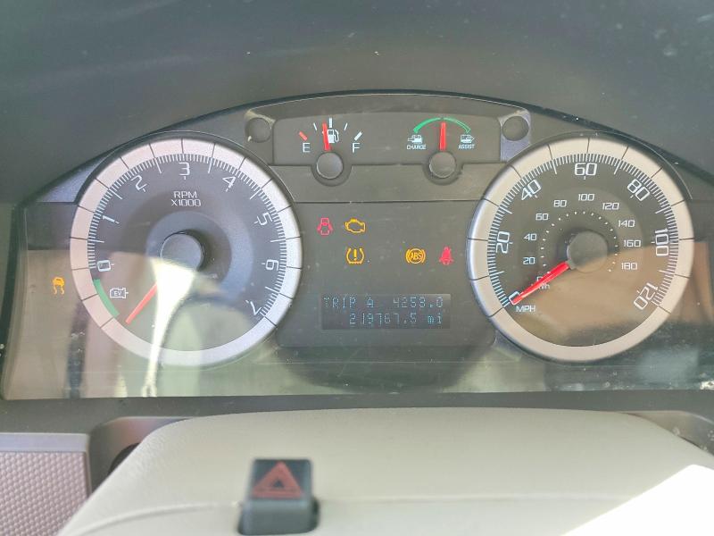 2010 Ford Escape მანქანა იყიდება აუქციონზე, vin: 1FMCU4K35AKB30261, აუქციონის ნომერი: 66812576