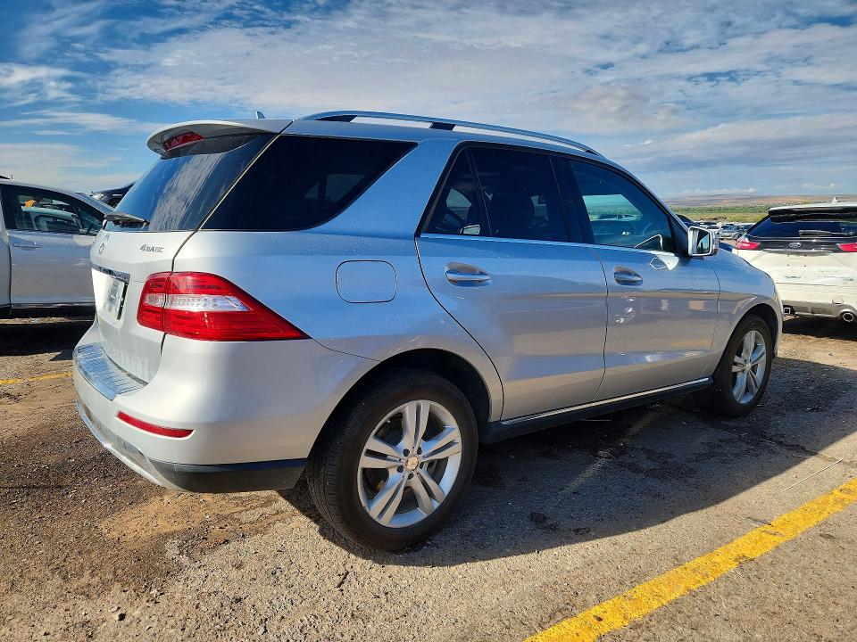 Продажа на аукционе авто 2013 Mercedes-benz Ml, vin: 4JGDA5HB4DA130831, номер лота: 69508106