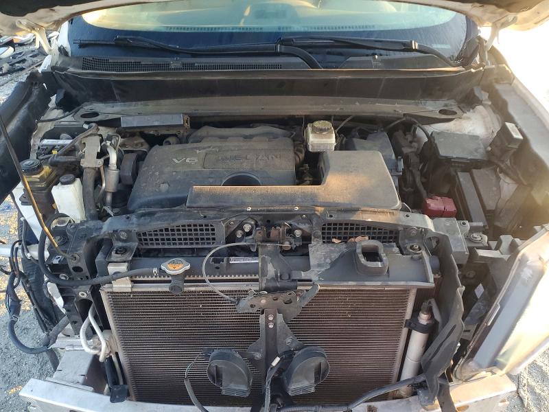 67367156 :رقم المزاد ، 5N1DR2MN0HC631457 vin ، 2017 Nissan Pathfinder مزاد بيع