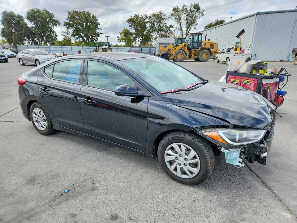 67334976 :رقم المزاد ، 5NPD74LF9JH345620 vin ، 2018 Hyundai Elantra مزاد بيع