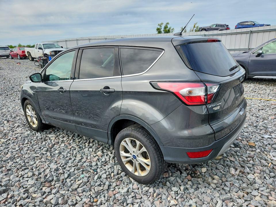 69307676 :رقم المزاد ، 1FMCU9G97HUD44208 vin ، 2017 Ford Escape مزاد بيع