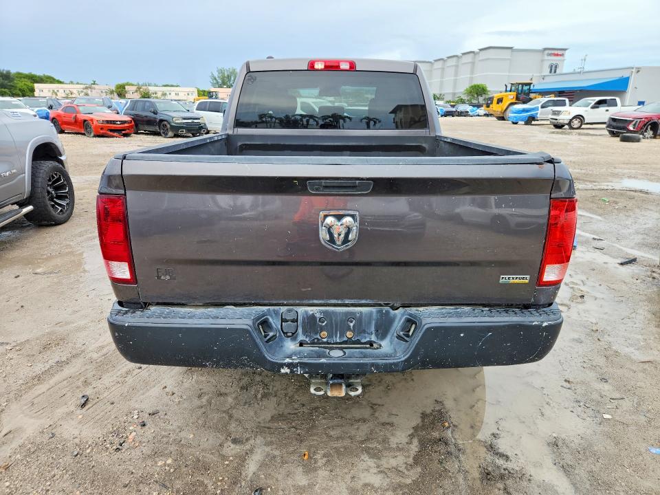 68689866 :رقم المزاد ، 1C6RR6FG1KS711113 vin ، 2019 Ram 1500 Classic مزاد بيع