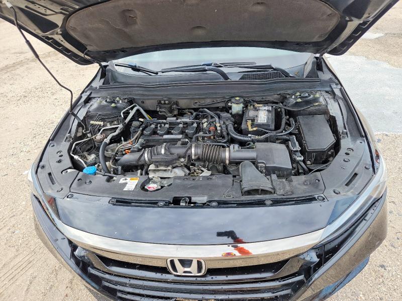 69892266 :رقم المزاد ، 1HGCV1F37JA203437 vin ، 2018 Honda Accord مزاد بيع